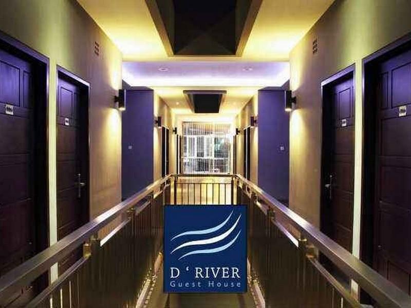 Hotel O Cihampelas Near Ciwalk Formerly D'River Guest House Bandung Ngoại thất bức ảnh