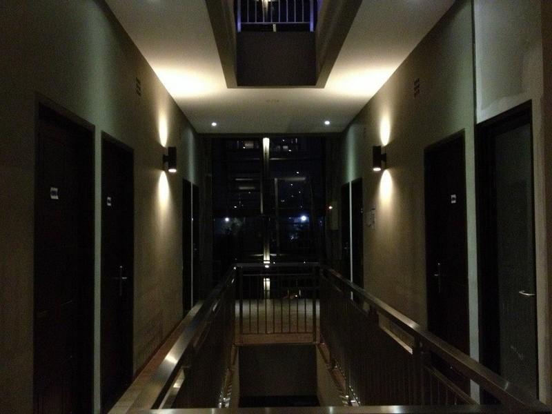 Hotel O Cihampelas Near Ciwalk Formerly D'River Guest House Bandung Ngoại thất bức ảnh